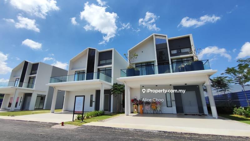 For Sale - Taman Acacia Height