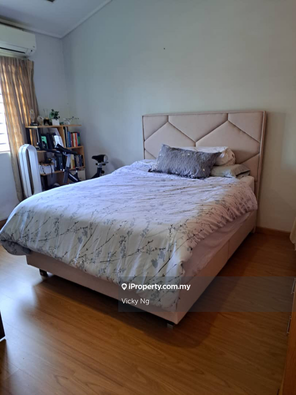 Rumah Berkembar untuk Dijual di SS2, Petaling Jaya oleh Vicky Ng - iProperty.com.my