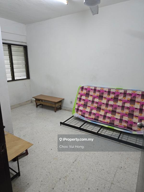 Rumah Teres 2-Tingkat untuk Dijual di Taman Serdang Raya, Seri Kembangan oleh Choo Vui Hong - iProperty.com.my
