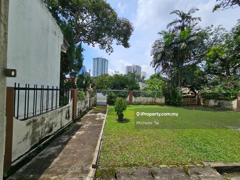 Semi-Detached House for Sale in Taman Lucky, Bangsar by Michelle Tai - iProperty.com.my