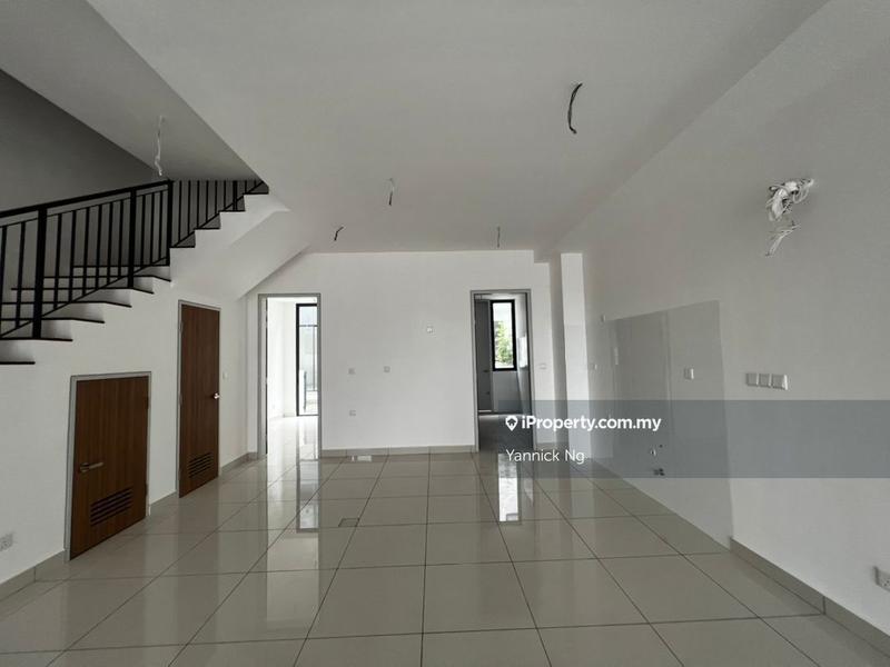 Rumah Teres 3-Tingkat untuk Dijual di BANDAR PUCHONG JAYA, Puchong oleh Yannick Ng - iProperty.com.my