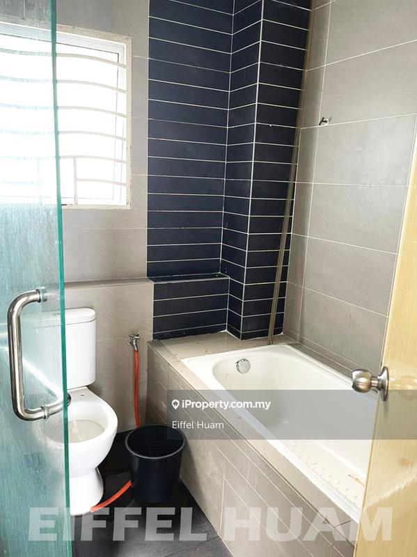 3-storey Terraced House for Sale in Taman Bayan, Bayan Lepas by Eiffel Huam - iProperty.com.my