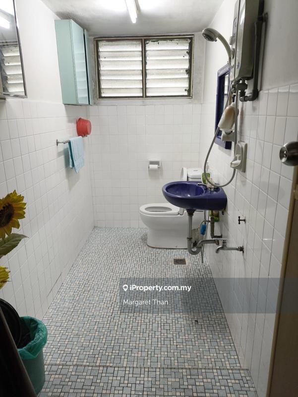 Rumah Berkembar untuk Dijual di SS 21, Damansara Utama, Petaling Jaya oleh Margaret Than - iProperty.com.my