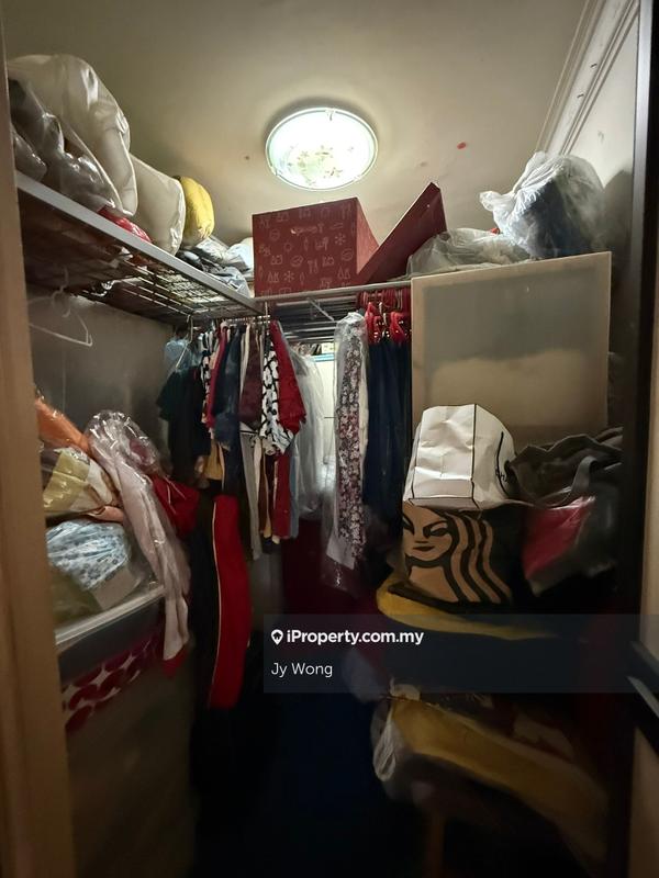 For Sale - De Tropicana