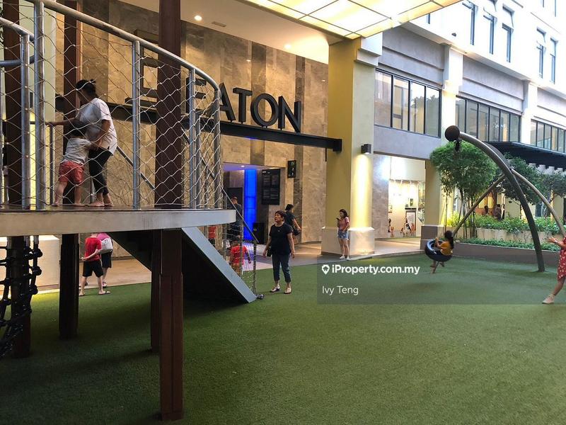 For Sale - Plaza Arkadia