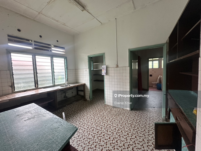 Bungalow House for Sale in Taman Kanagapuram, Petaling Jaya by Elaine Kow - iProperty.com.my