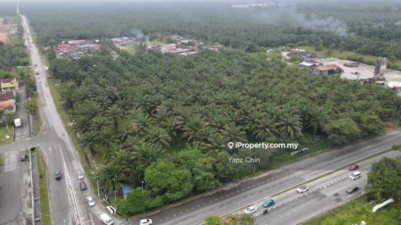 For Sale - Jenjarom batu 15, Banting, Main road frontage, Corner Freehold Land