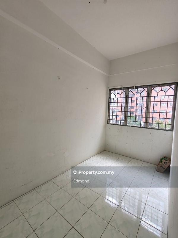 For Rent - Selesa I Resort Apartment (Pangsapuri Damai Mewah B)