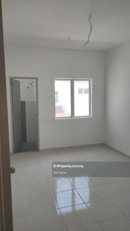 Rumah Teres 2-Tingkat untuk Dijual di Manjung, Sitiawan oleh Siti Fairus - iProperty.com.my