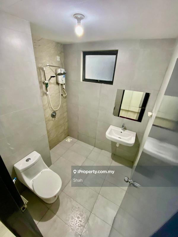 Condominium for Sale in The Holmes 2 by Shah - iProperty.com.my