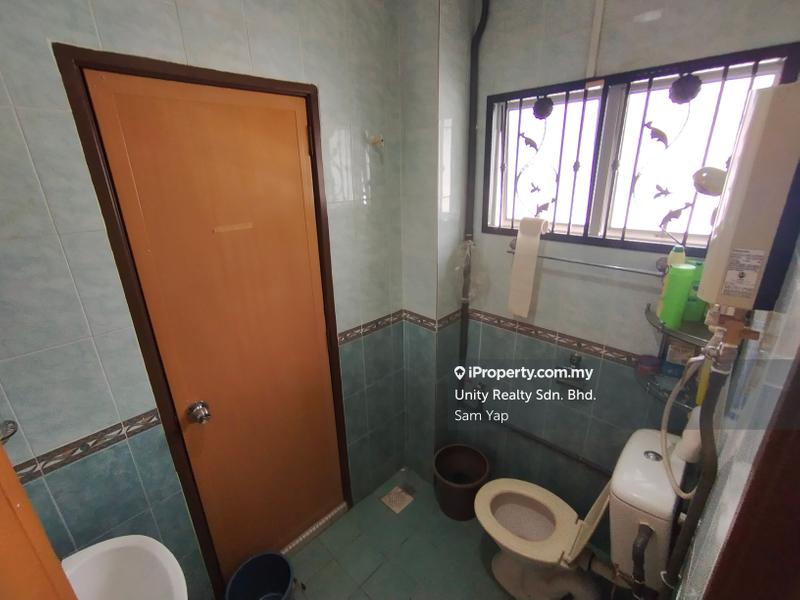 Rumah Berangkai 2 Tingkat untuk Dijual di Taman Pinggiran Saujana, Prima Saujana, Kajang oleh Sam Yap - iProperty.com.my