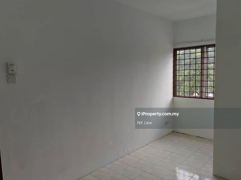 Pangsapuri untuk Disewa di Desaminium Rimba oleh NK Lew - iProperty.com.my