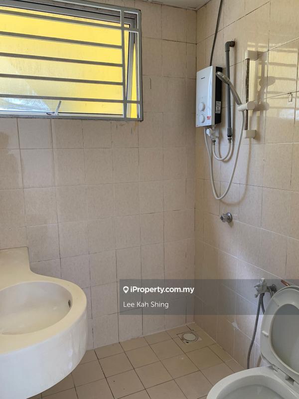 Condominium for Sale in Platinum Lake PV 10 by Lee Kah Shing - iProperty.com.my