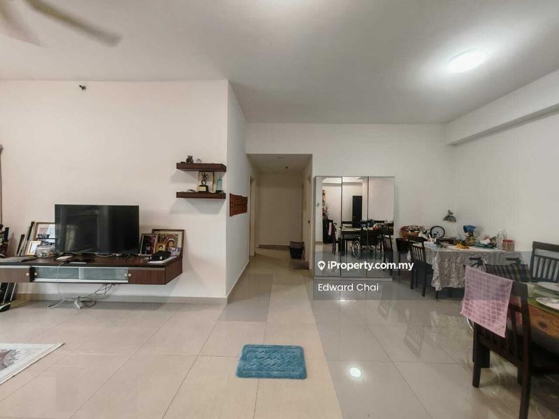 Residensi Servis untuk Dijual di Windsor Tower oleh Edward Chai - Living Room - iProperty.com.my