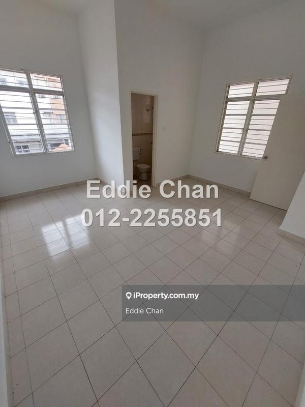 2.5-storey Terraced House for Sale in Ukay Perdana (De Puncak), Ampang by Eddie Chan - iProperty.com.my