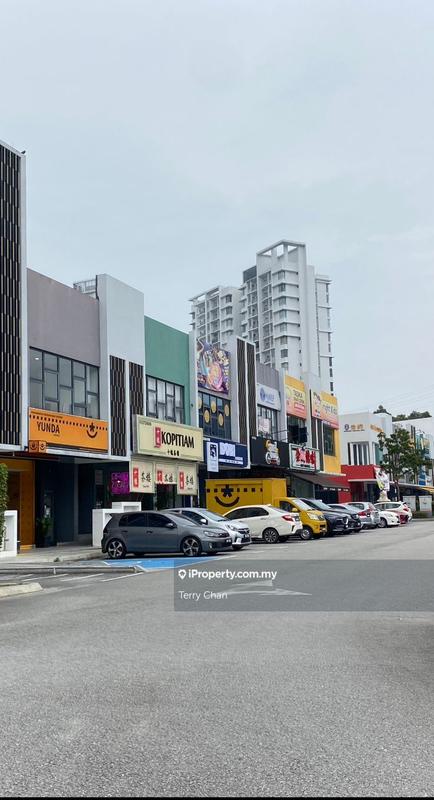 Shop for Sale in Kajang, Selangor by Terry Chan - iProperty.com.my