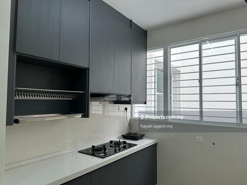 Kondominium untuk Dijual di 8 Petaling oleh hayati.iagent.my - iProperty.com.my
