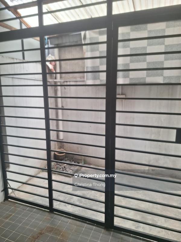 Rumah Berangkai 3 Tingkat untuk Dijual di Lake Fields, Sungai Besi oleh Christina Thong - iProperty.com.my