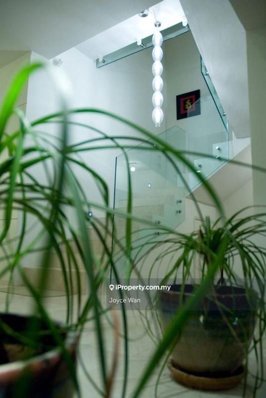 Rumah Berangkai 2 Tingkat untuk Dijual di nu4n6, Damansara Heights oleh Joyce Wan - iProperty.com.my
