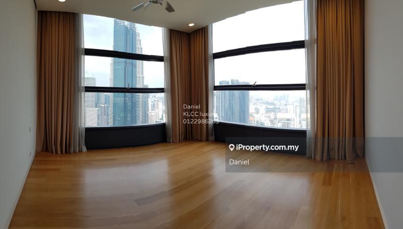 For Sale - Condominium @ The Troika