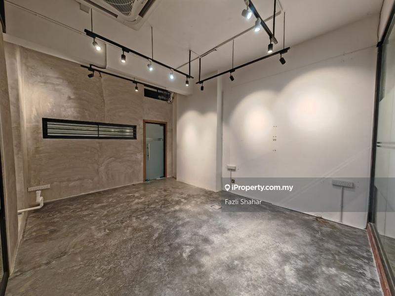 Shop for Sale in ha38v, Ulu Kelang by Fazli Shahar - iProperty.com.my