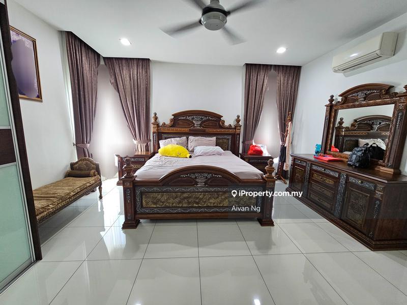 Rumah Berkembar untuk Dijual di Wira Heights, Bandar Sungai Long oleh Aivan Ng - iProperty.com.my