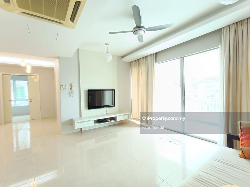 For Sale - Riana Green East