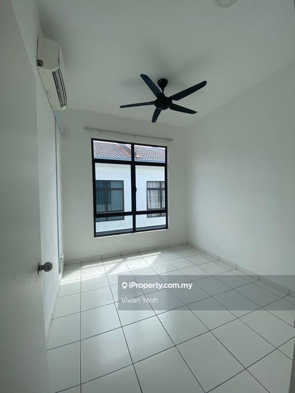 Rumah Berangkai 2 Tingkat untuk Dijual di Bandar Puncak Alam, Puncak Alam oleh Vivian Yeoh - iProperty.com.my