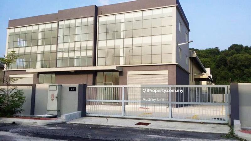 For Rent - Semi-D Factory at Balakong Kajang, Easy Access to SILK and Lekas Highway