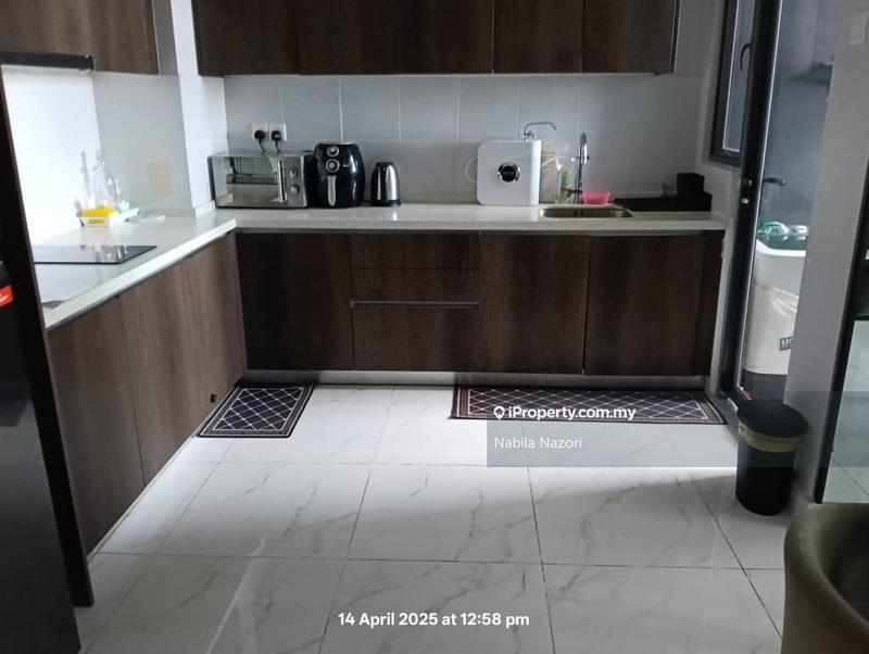 Kediaman Servis untuk Dijual di Troika Residences oleh Nabila Nazori - iProperty.com.my