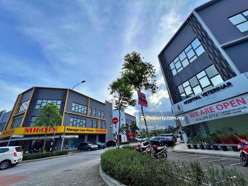 For Sale - Facing Main Road | 2-Storey Shoplot @ Jade Hills, Kajang