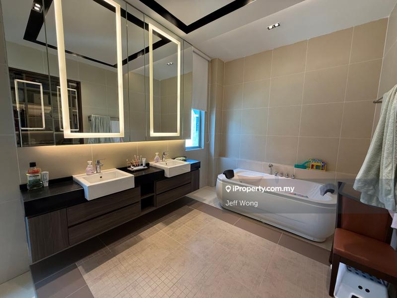 Bungalow House for Sale in Subang Heights, Subang Jaya by Jeff Wong - iProperty.com.my