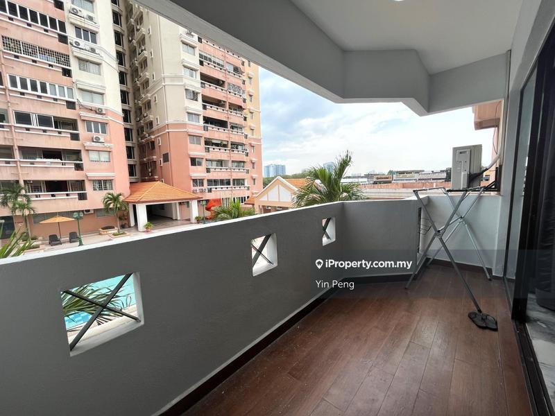 For Sale - Villa Flora