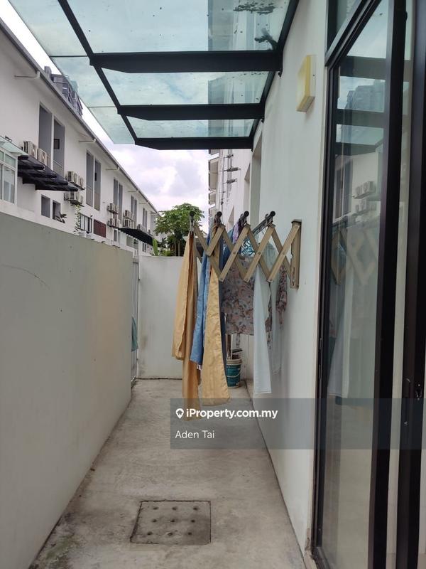 Rumah Berangkai 3 Tingkat untuk Dijual di Southville City Bangi, Dengkil oleh Aden Tai - iProperty.com.my