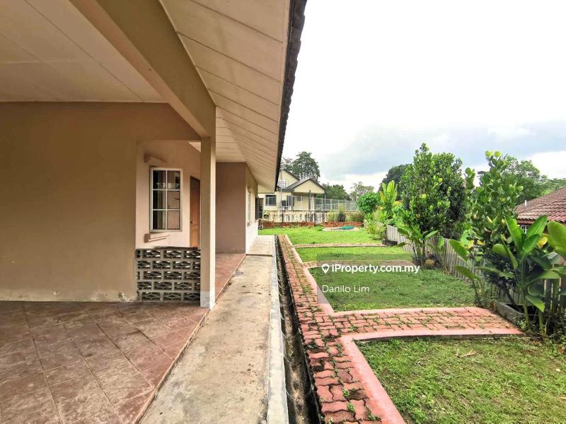Bungalow House for Sale in College Heights Garden Resort, Setul by Danilo Lim - iProperty.com.my