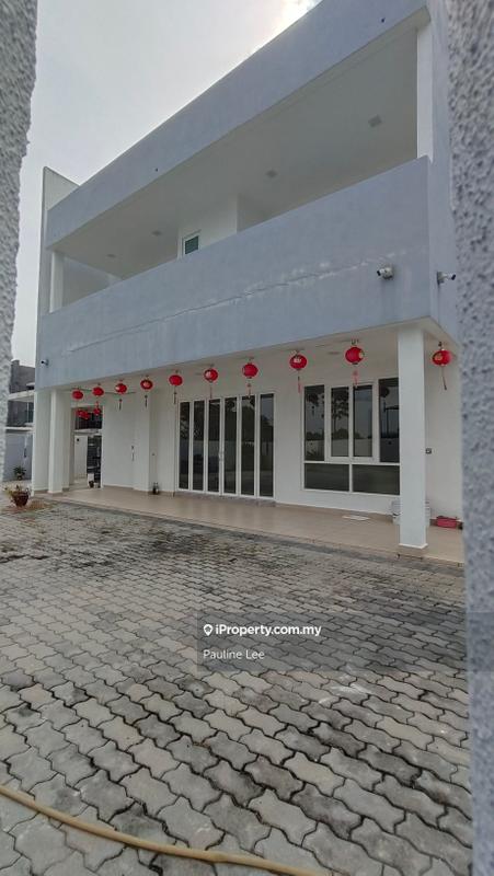Rumah Teres 2-Tingkat untuk Dijual di Taman Lestari Putra, Seri Kembangan oleh Pauline Lee - iProperty.com.my