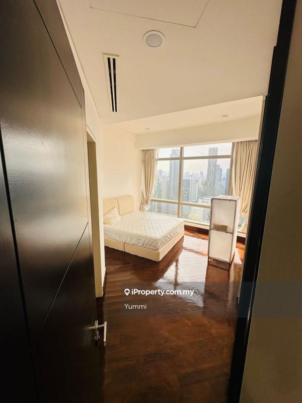 For Sale - Banyan Tree Signatures