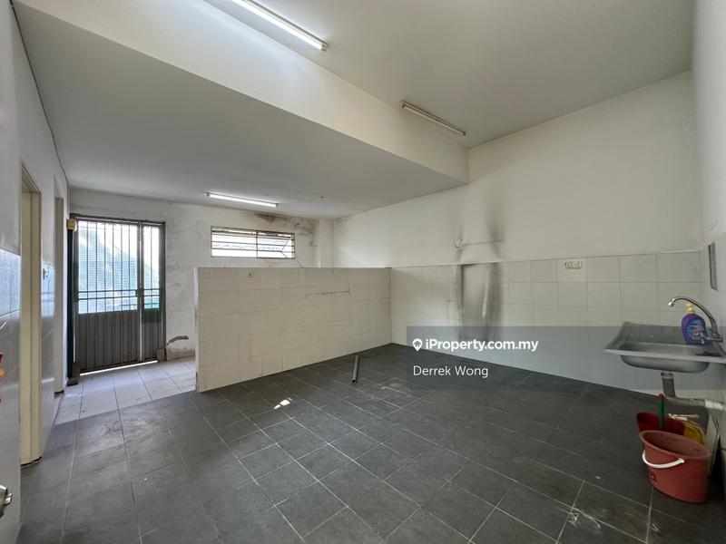 3-storey Terraced House for Sale in Taman Nadayu 92, Kajang by Derrek Wong - iProperty.com.my