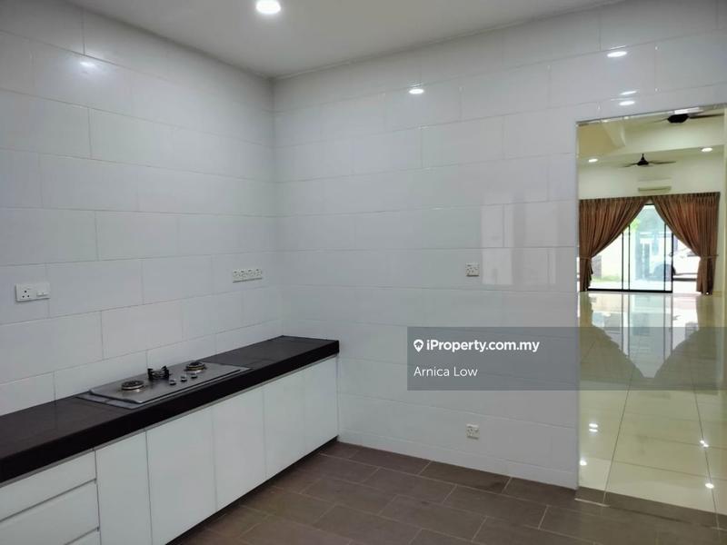 Rumah Berangkai 3 Tingkat untuk Dijual di 16 Sierra, Puchong oleh Arnica Low - iProperty.com.my