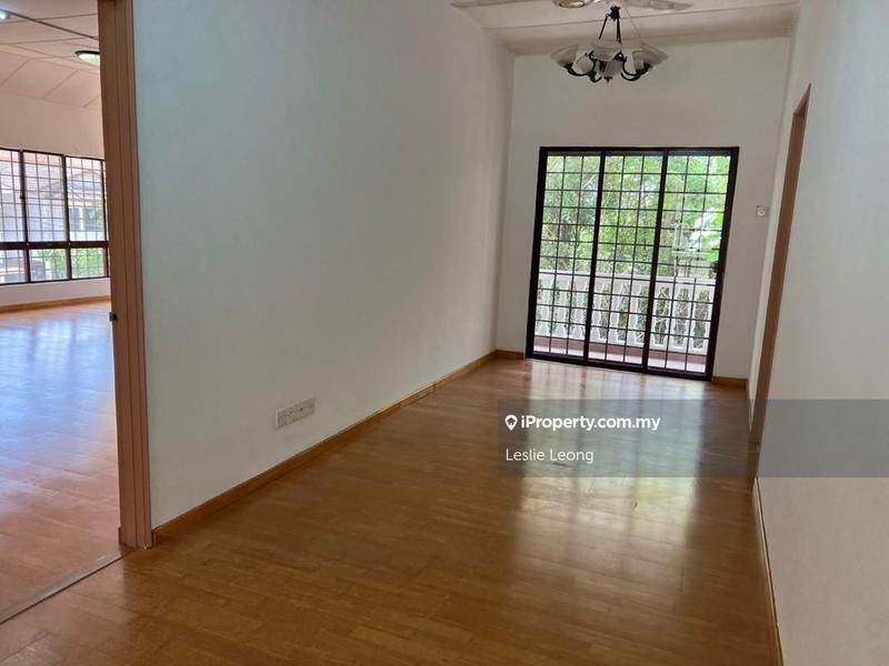 Bungalow House for Sale in Bandar Country Homes, Rawang by Leslie Leong - iProperty.com.my