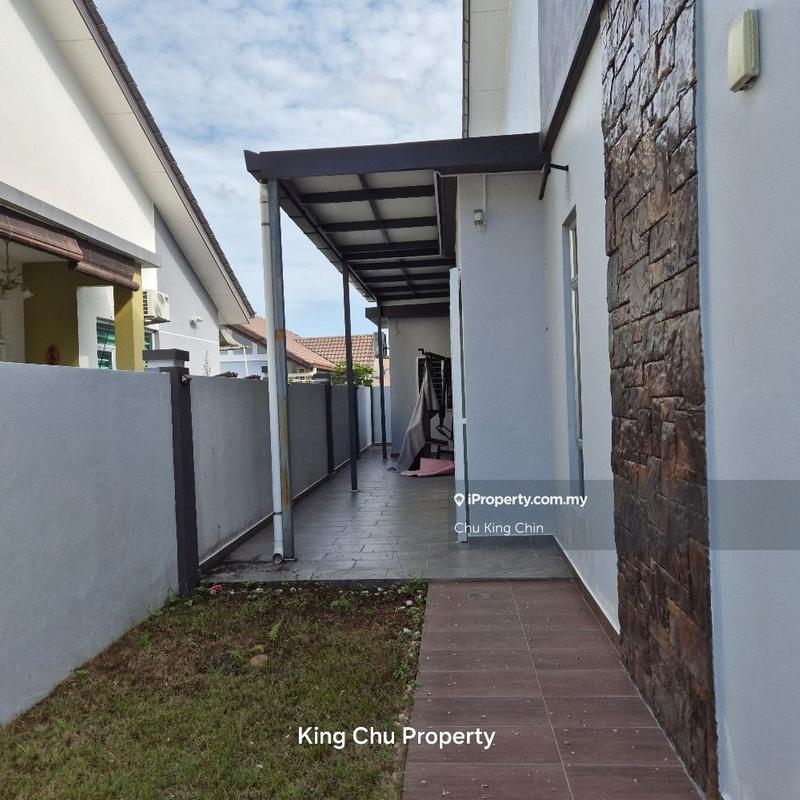 Bungalow House for Sale in Taman Bukit Senawang, Senawang by King Chin - iProperty.com.my