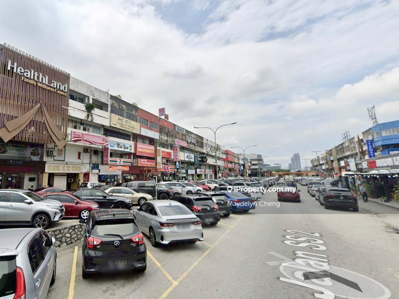 For Rent - SS2 ENDLOT MEZZANINE, FIRST & SECOND FLOOR SHOP MAIN FRONTAGE