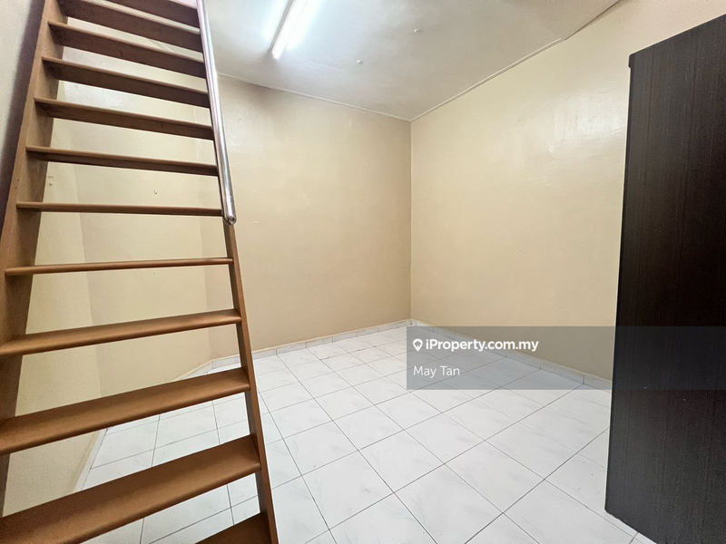 Rumah Teres 2-Tingkat untuk Dijual di Taman Sri Kluang, Kluang oleh May Tan - iProperty.com.my