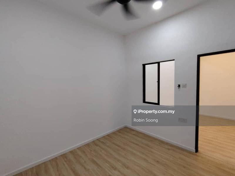 1-storey Terraced House for Sale in Taman Ayer Keroh Heights, Ayer Keroh by Robin Soong - iProperty.com.my