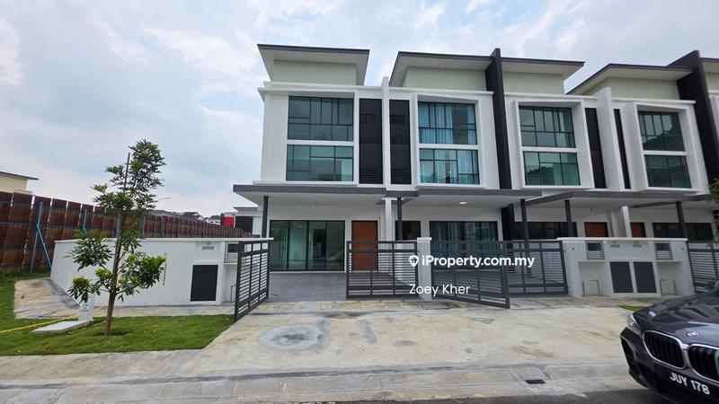 2.5-storey Terraced House for Sale in Seksyen U10, Shah Alam by Zoey Kher - Exterior - iProperty.com.my