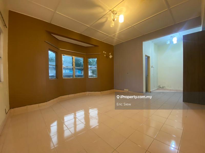 Rumah Berkembar untuk Dijual di Sungai Long, Bandar Sungai Long oleh Eric Siew - iProperty.com.my