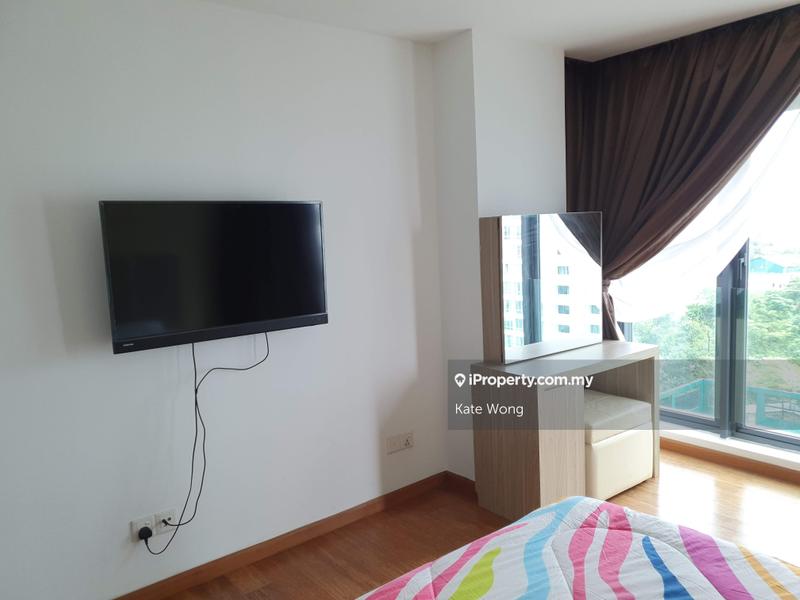 For Rent - Molek Pine 4