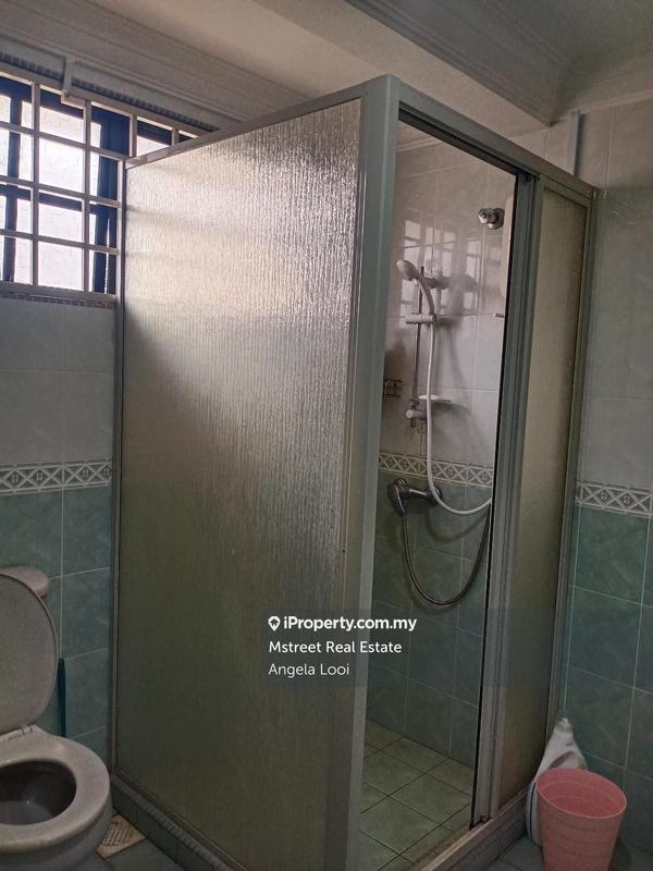 Rumah Berangkai 2 Tingkat untuk Dijual di Taman Megah, Petaling Jaya oleh Angela Looi - iProperty.com.my