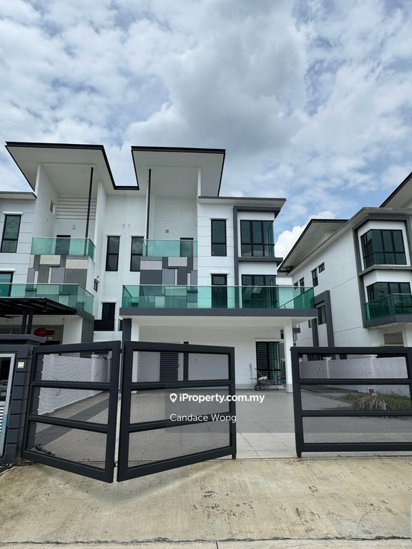 Rumah Berkembar untuk Dijual di Taman Villa Perdana, Kajang oleh Candace Wong - iProperty.com.my