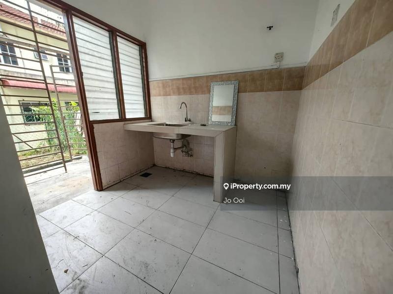 2-storey Terraced House for Sale in Taman Lestari Putra, Seri Kembangan by Jo Ooi - iProperty.com.my